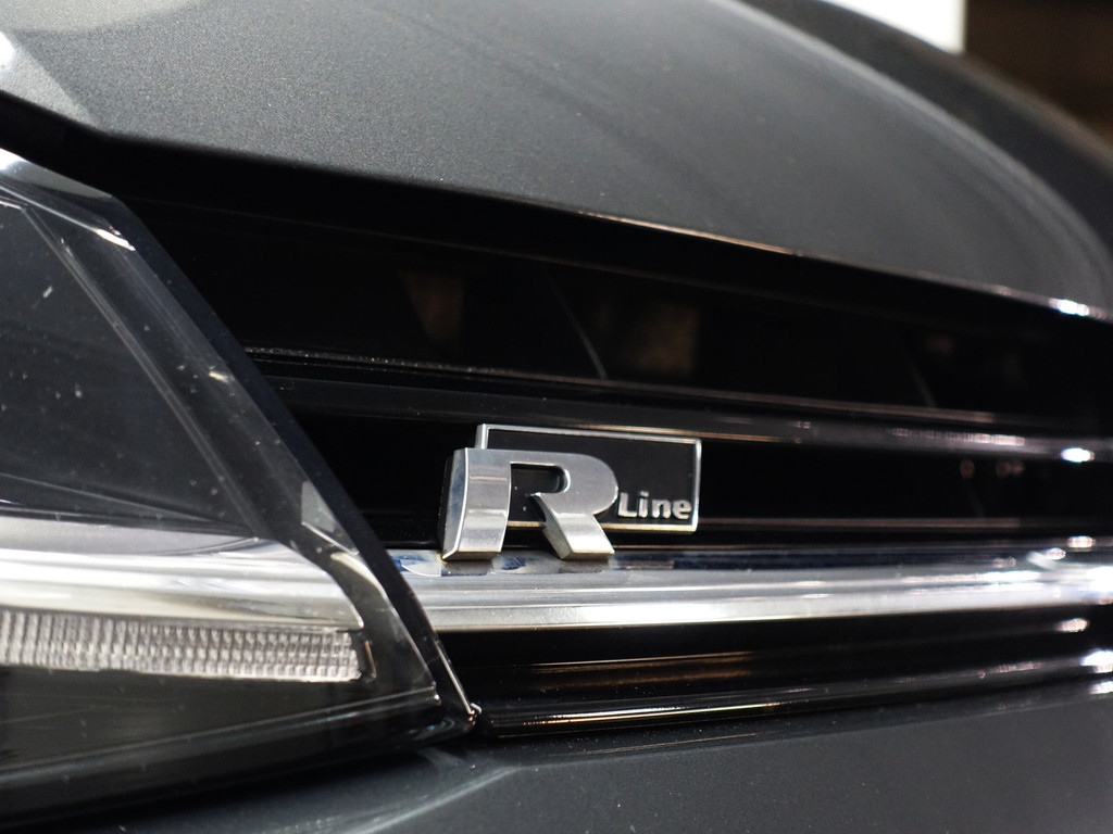 
								Volkswagen Golf 1.5 TSI R-line+ Aut- Virtual Cockpit, Carplay, Sport Interieur, Camera, Park Pilot vol									
