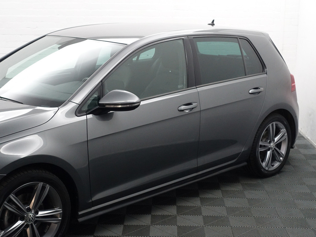 
								Volkswagen Golf 1.5 TSI R-line+ Aut- Virtual Cockpit, Carplay, Sport Interieur, Camera, Park Pilot vol									