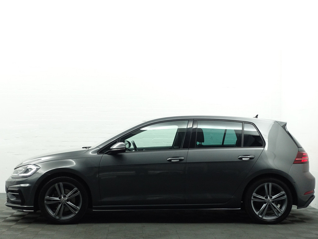 
								Volkswagen Golf 1.5 TSI R-line+ Aut- Virtual Cockpit, Carplay, Sport Interieur, Camera, Park Pilot vol									