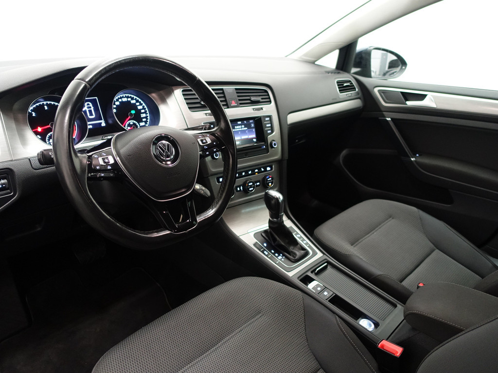 
Volkswagen Golf 2.0 TDI Highline+ Aut- Standkachel, Park Assist, Clima, Stoelverwarming vol									