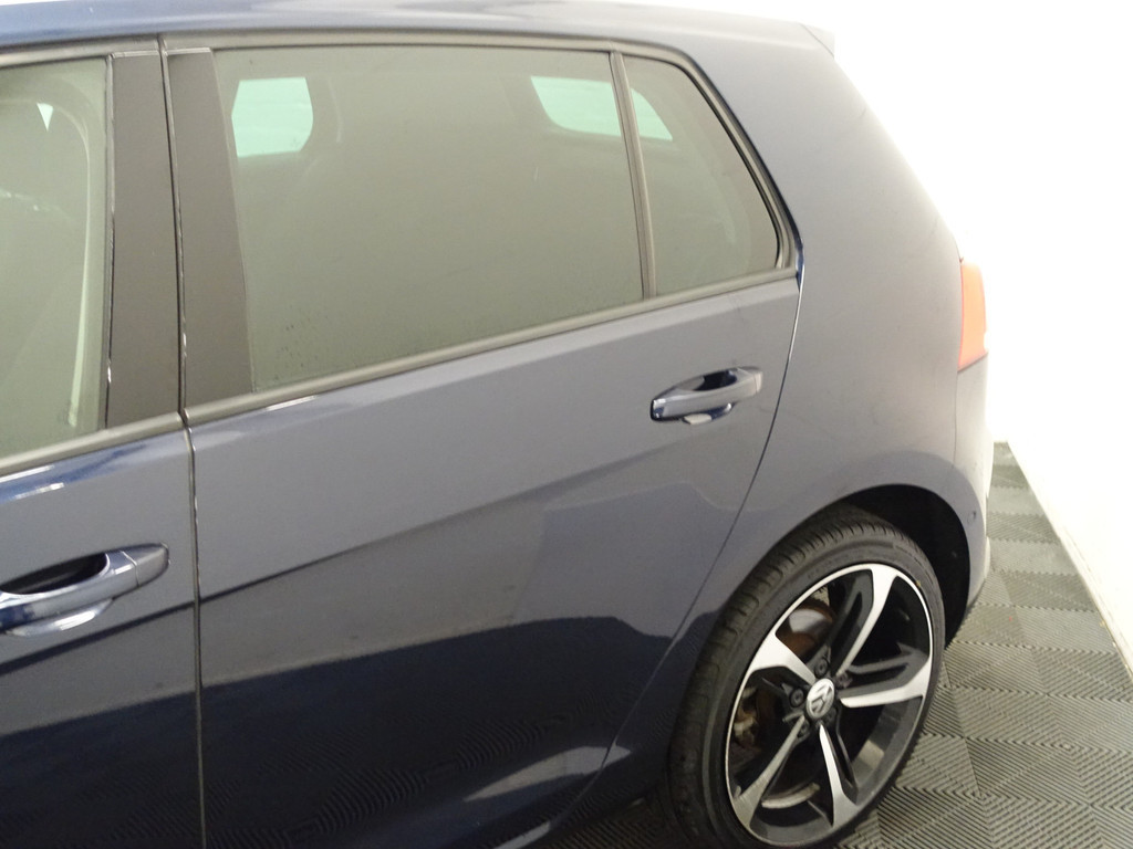 
Volkswagen Golf 2.0 TDI Highline+ Aut- Standkachel, Park Assist, Clima, Stoelverwarming vol									