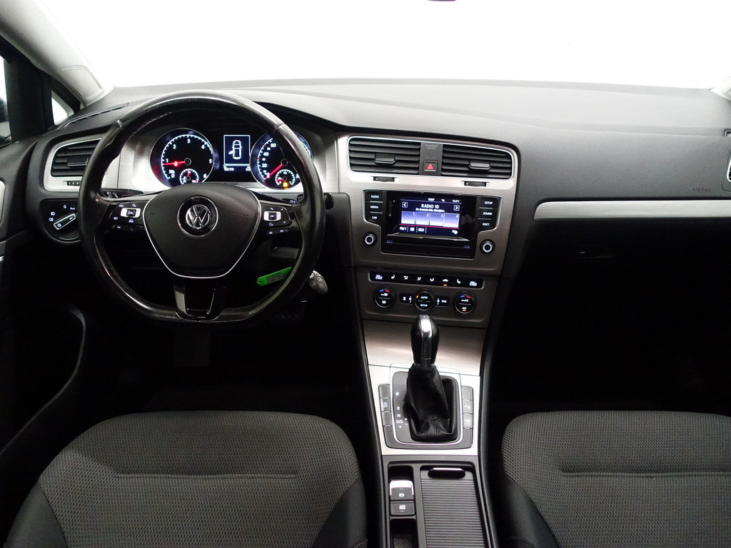 
Volkswagen Golf 2.0 TDI Highline+ Aut- Standkachel, Park Assist, Clima, Stoelverwarming vol									