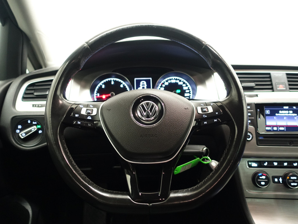 
Volkswagen Golf 2.0 TDI Highline+ Aut- Standkachel, Park Assist, Clima, Stoelverwarming vol									