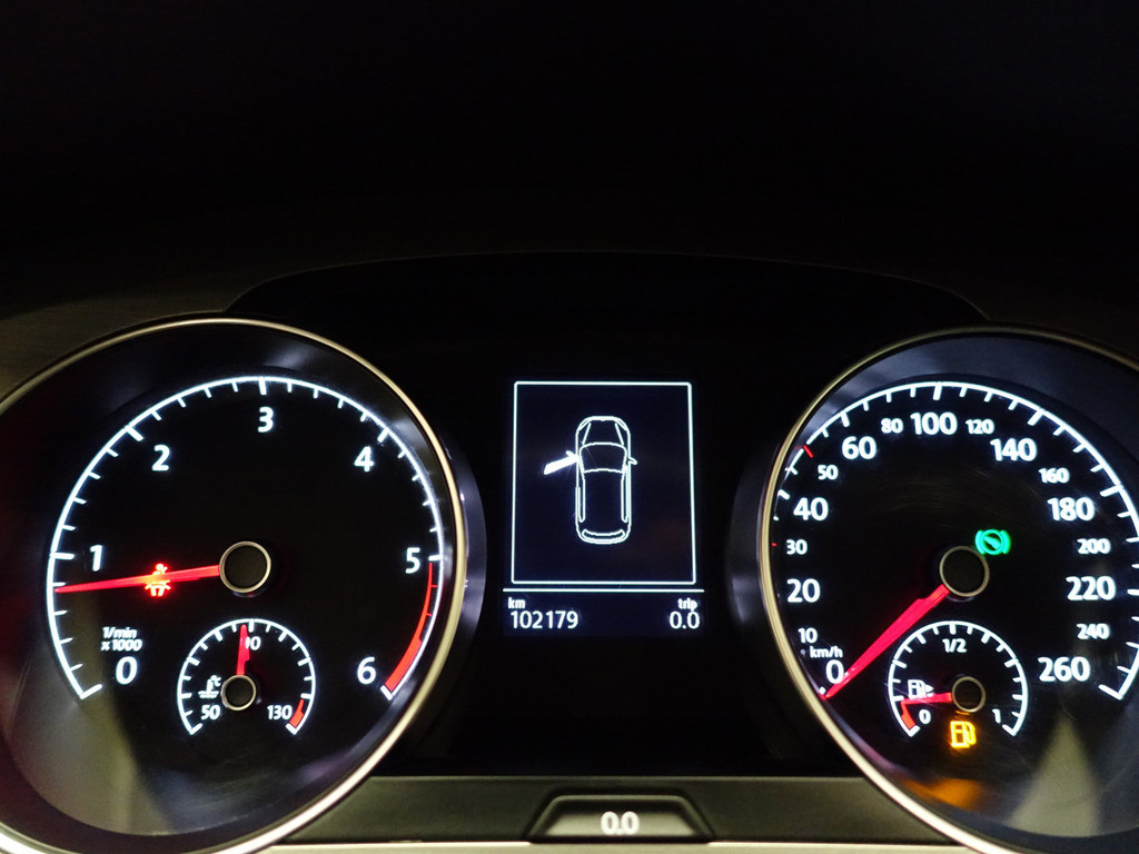 
Volkswagen Golf 2.0 TDI Highline+ Aut- Standkachel, Park Assist, Clima, Stoelverwarming vol									