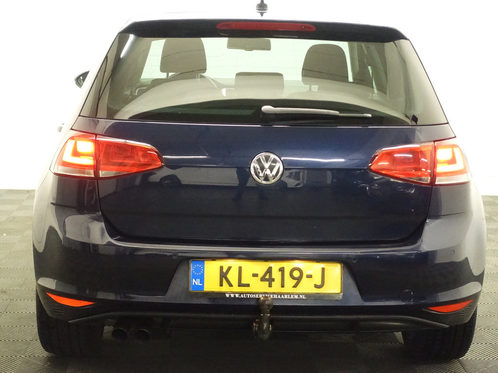 
Volkswagen Golf 2.0 TDI Highline+ Aut- Standkachel, Park Assist, Clima, Stoelverwarming vol									
