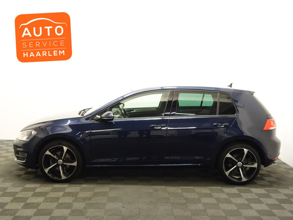 
Volkswagen Golf 2.0 TDI Highline+ Aut- Standkachel, Park Assist, Clima, Stoelverwarming vol									