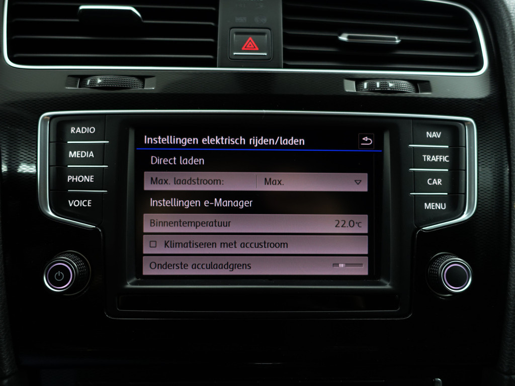 
Volkswagen Golf 1.4 TSI GTE Highline Aut- Xenon Led, CarPlay, Navi, Park Assist, Blindspot, Clima, Cruise vol									