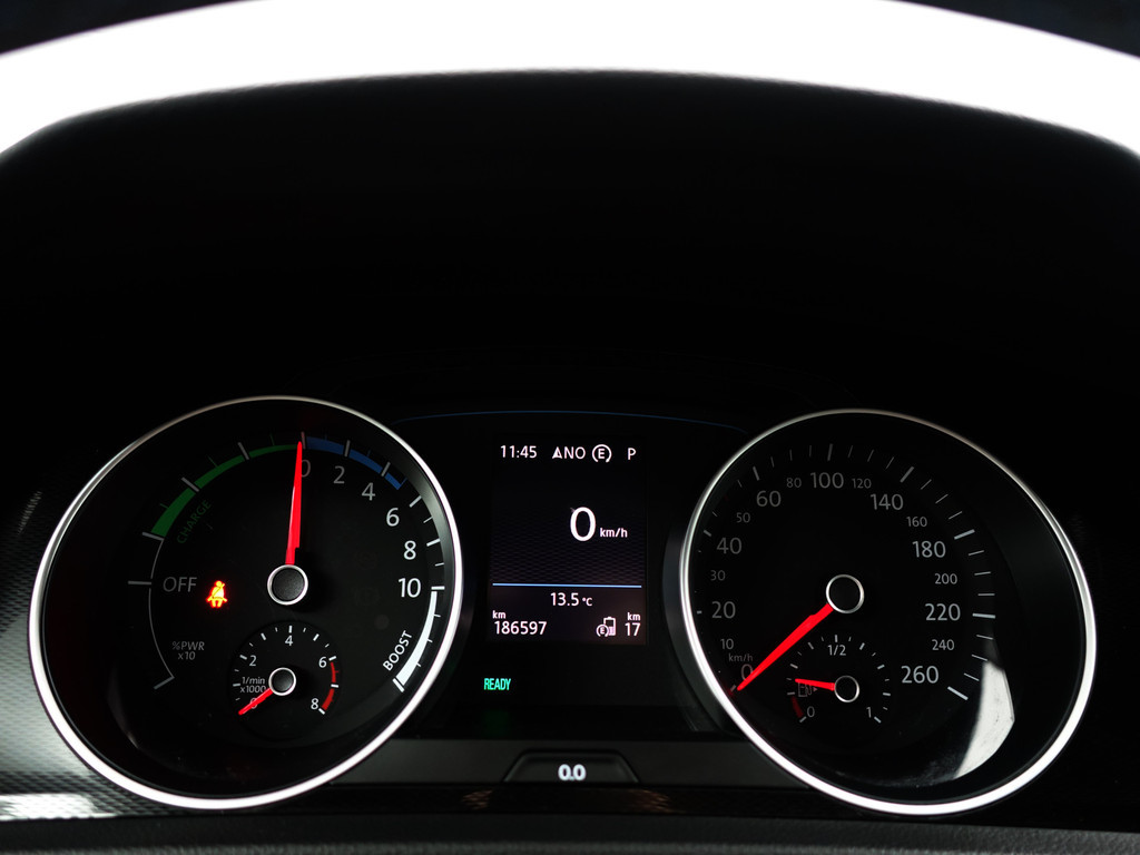 
Volkswagen Golf 1.4 TSI GTE Highline Aut- Xenon Led, CarPlay, Navi, Park Assist, Blindspot, Clima, Cruise vol									