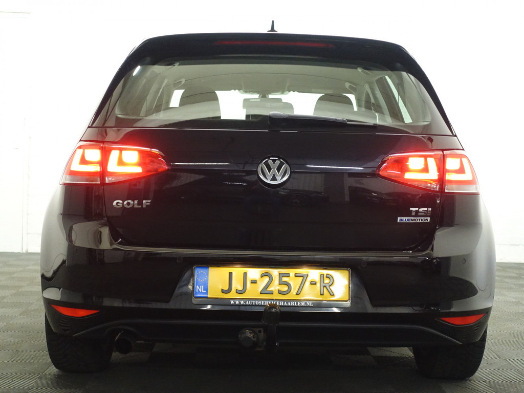 
								Volkswagen Golf 1.0 TSI Highline- Full map Navi, Camera, Cruise, ECC, LMV vol									