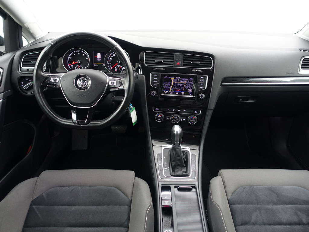 
Volkswagen Golf 1.2 TSI Highline Aut- Navi, Park Assist, Clima, Cruise, Sport Interieur vol									