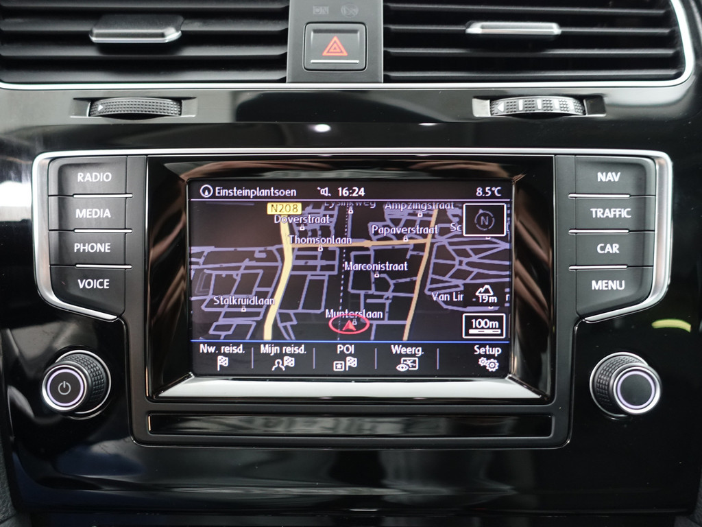 
Volkswagen Golf 1.2 TSI Highline Aut- Navi, Park Assist, Clima, Cruise, Sport Interieur vol									