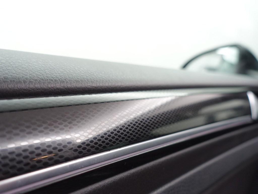 
Volkswagen Golf 1.2 TSI Highline Aut- Navi, Park Assist, Clima, Cruise, Sport Interieur vol									