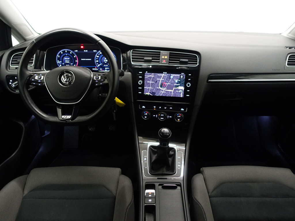 
Volkswagen Golf 1.4 TSI R-line+ Virtual Cockpit, Carplay, Navi, Cruise, Park Assist, Clima vol									