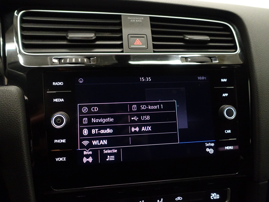 
Volkswagen Golf 1.4 TSI R-line+ Virtual Cockpit, Carplay, Navi, Cruise, Park Assist, Clima vol									