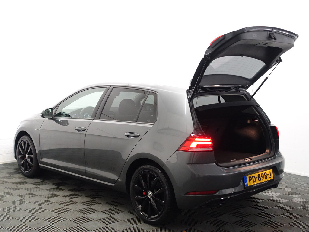 
Volkswagen Golf 1.4 TSI R-line+ Virtual Cockpit, Carplay, Navi, Cruise, Park Assist, Clima vol									