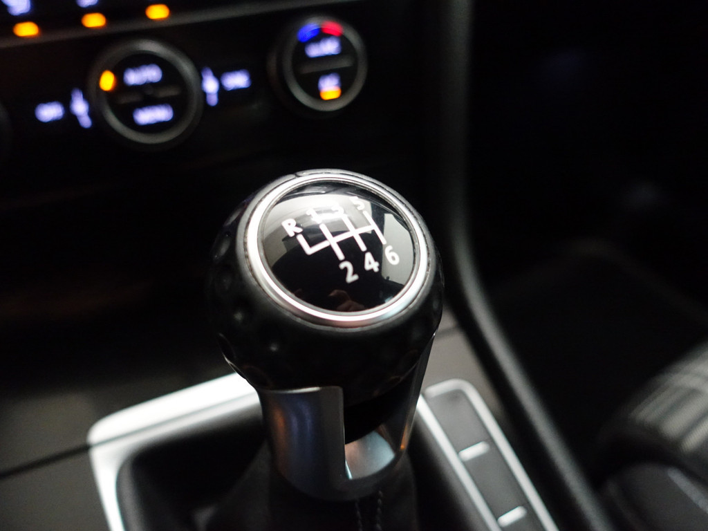 
Volkswagen Golf 2.0 TDI GTD Performance- Xenon Led, Navi, Stoelverwarming, Driving selection, Adap Cruise vol									