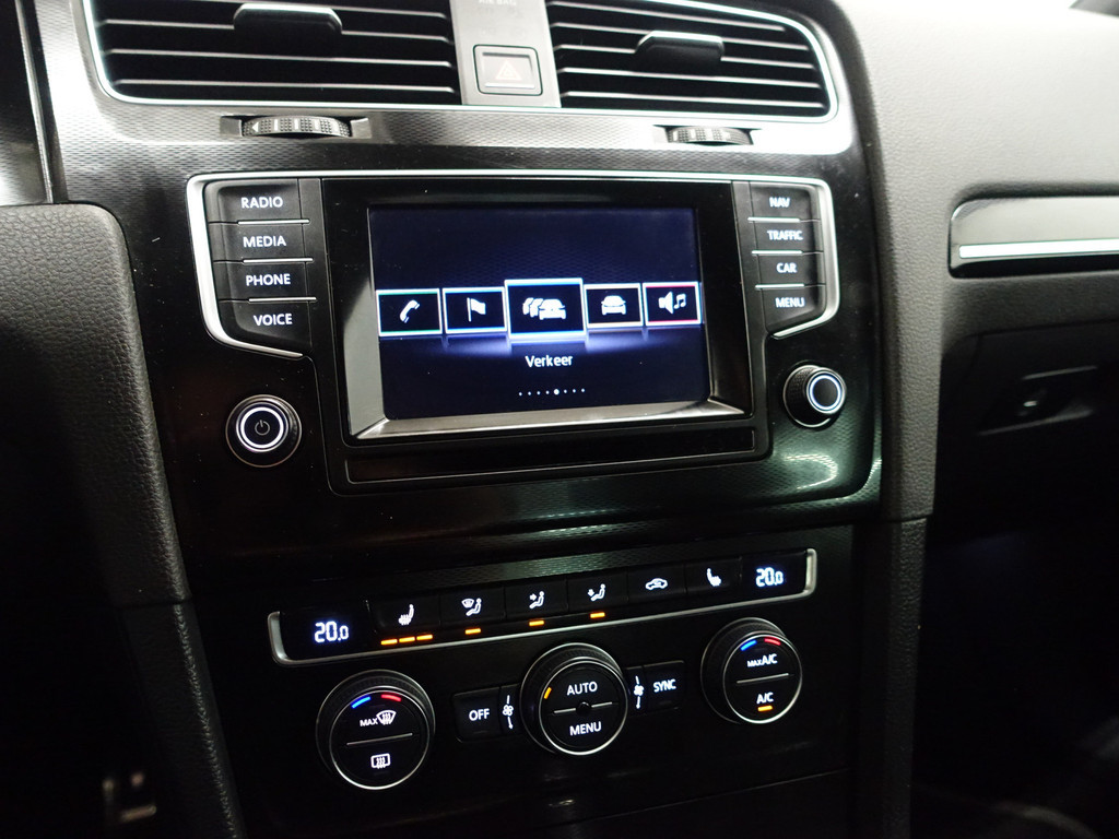 
Volkswagen Golf 2.0 TDI GTD Performance- Xenon Led, Navi, Stoelverwarming, Driving selection, Adap Cruise vol									