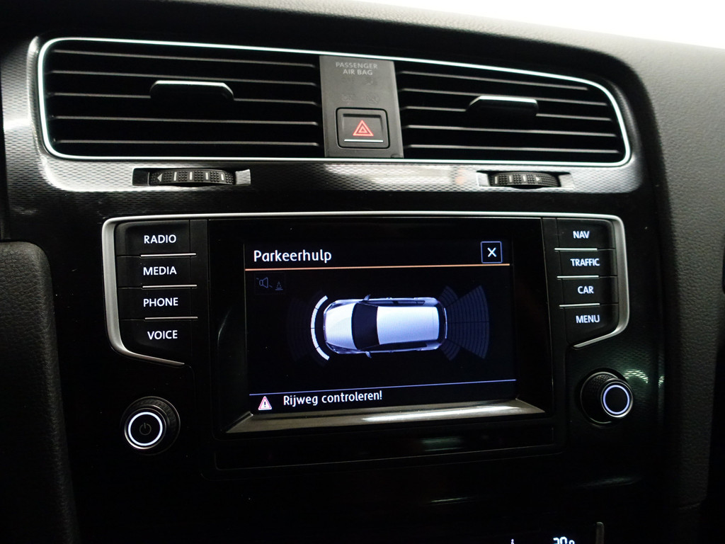 
Volkswagen Golf 2.0 TDI GTD Performance- Xenon Led, Navi, Stoelverwarming, Driving selection, Adap Cruise vol									