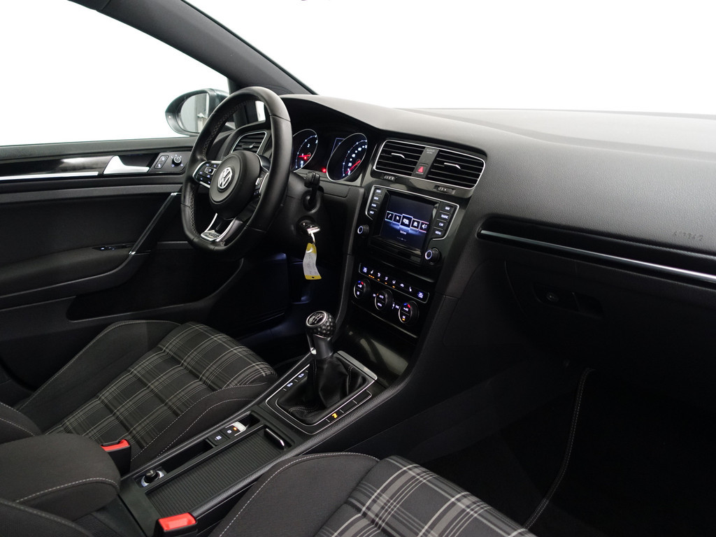 
Volkswagen Golf 2.0 TDI GTD Performance- Xenon Led, Navi, Stoelverwarming, Driving selection, Adap Cruise vol									