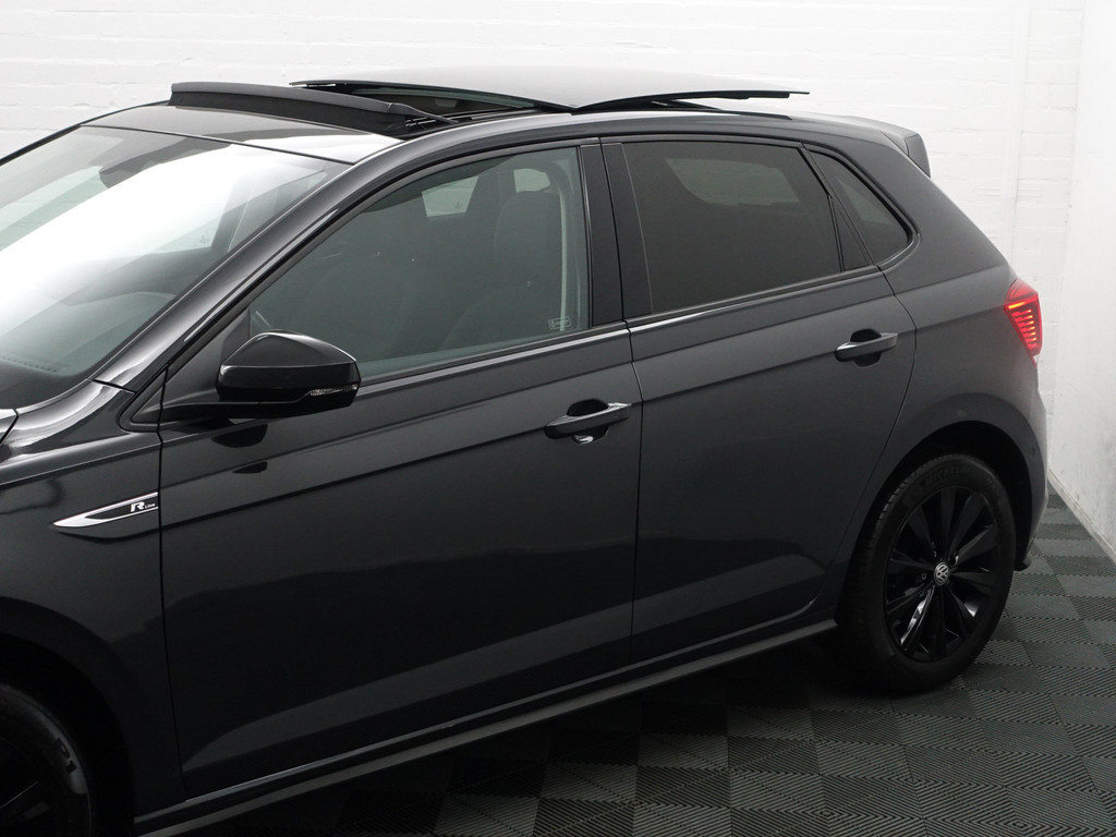 
Volkswagen Polo 1.6 TDI R Line- Panodak, Xenon Led, Carplay, Park Assist, Park Pilot, Beats Audio, Virtual Cockpit vol									