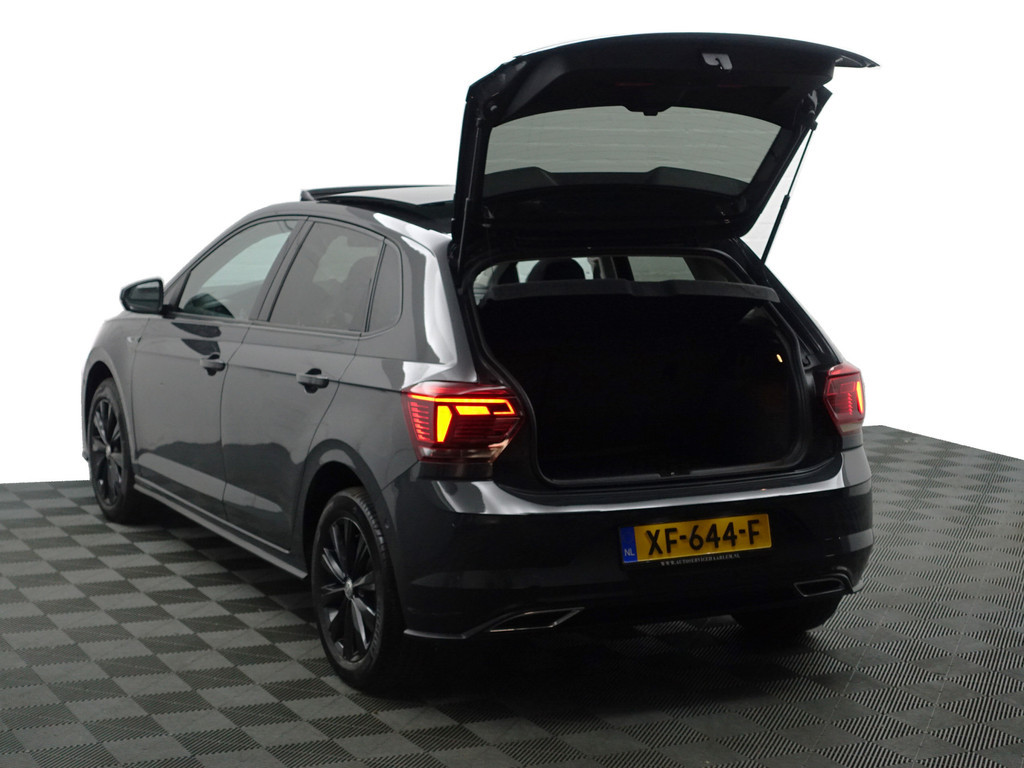 
Volkswagen Polo 1.6 TDI R Line- Panodak, Xenon Led, Carplay, Park Assist, Park Pilot, Beats Audio, Virtual Cockpit vol									