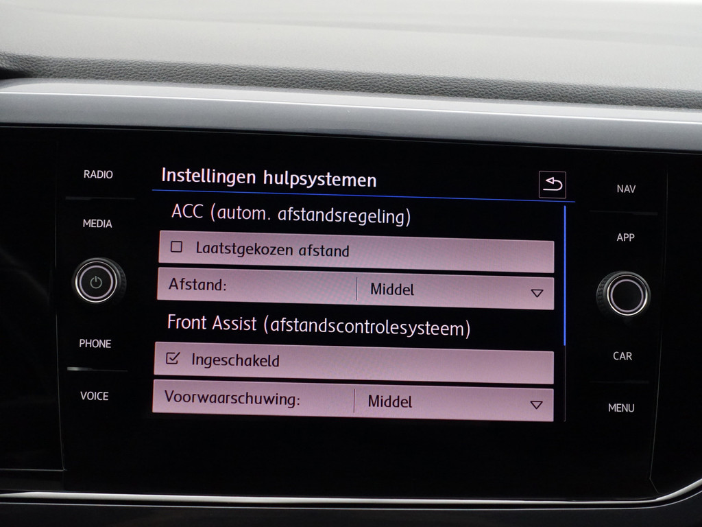 
Volkswagen Polo 1.0 TSI R Line Aut- Panodak, Xenon Led, CarPlay, Dynamic Select, Keyless, Virtual Cockpit, Ada Cruise vol									