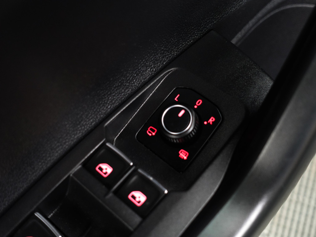 
Volkswagen Polo 1.0 TSI R Line Aut- Panodak, Xenon Led, CarPlay, Dynamic Select, Keyless, Virtual Cockpit, Ada Cruise vol									