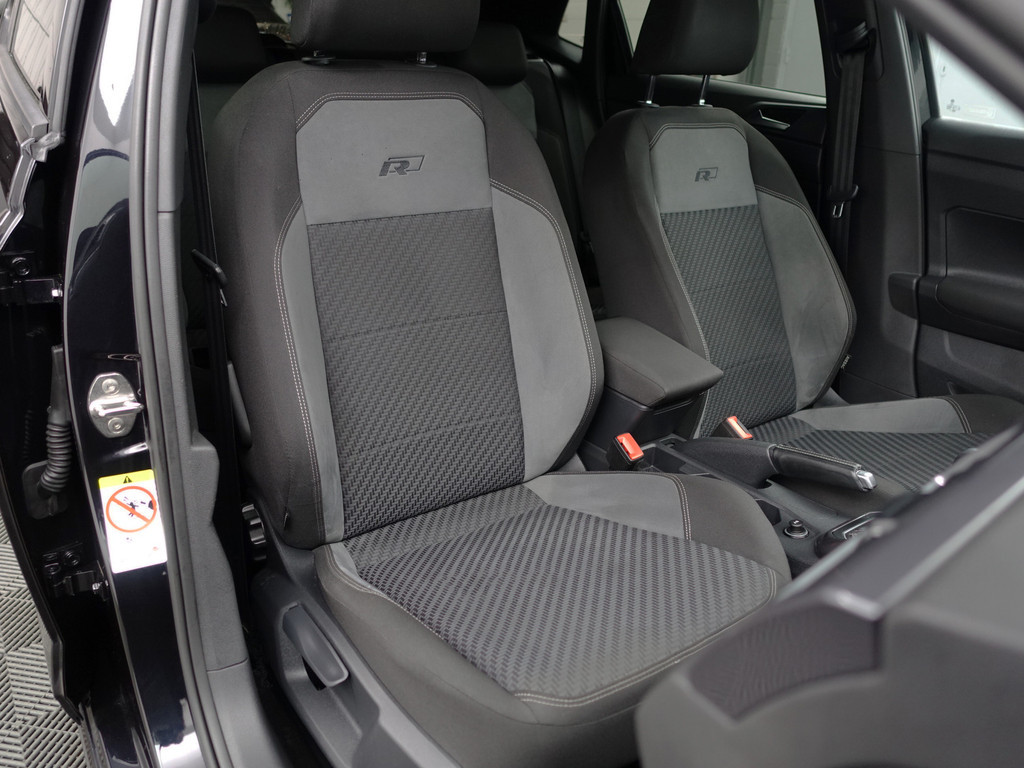 
Volkswagen Polo 1.0 TSI R Line Aut- Panodak, Xenon Led, CarPlay, Dynamic Select, Keyless, Virtual Cockpit, Ada Cruise vol									