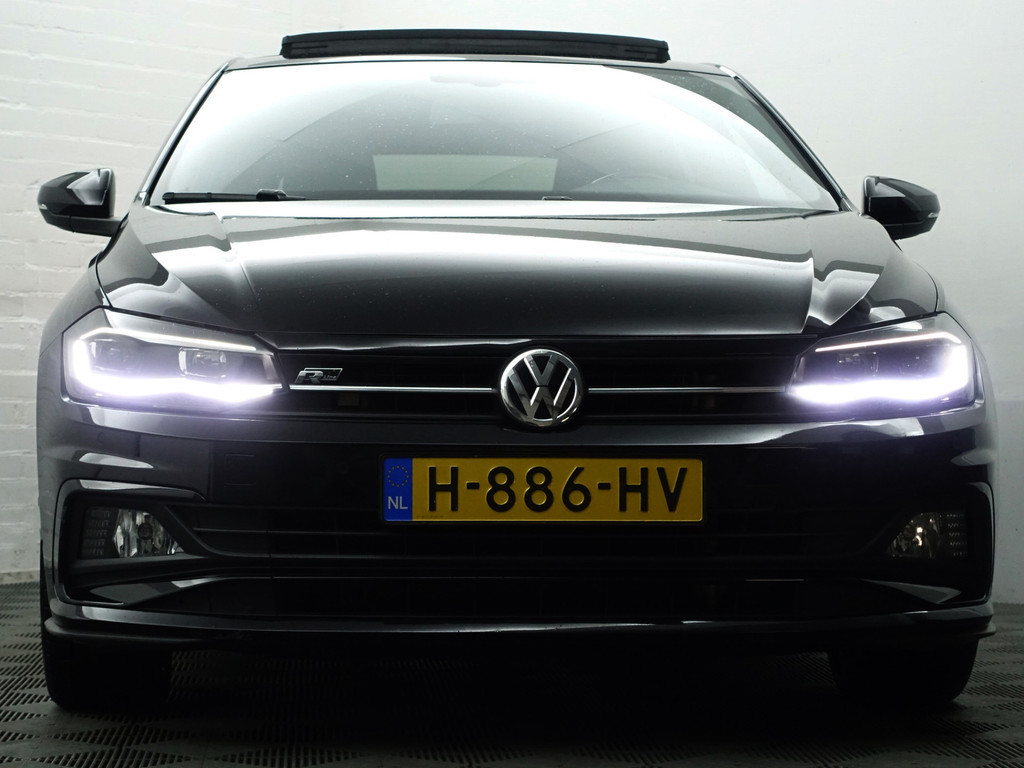 
Volkswagen Polo 1.0 TSI R Line Aut- Panodak, Xenon Led, CarPlay, Dynamic Select, Keyless, Virtual Cockpit, Ada Cruise vol									