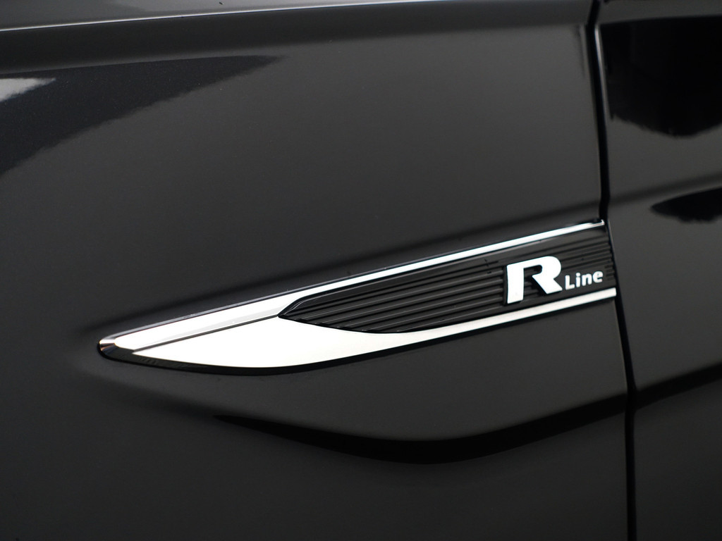 
Volkswagen Polo 1.0 TSI R Line Aut- Panodak, Xenon Led, CarPlay, Dynamic Select, Keyless, Virtual Cockpit, Ada Cruise vol									