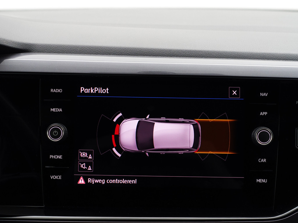 
								Volkswagen Polo 1.0 TSI R Line Aut- Panodak, Virtual Cockpit, Xenon Led, Ada Cruise, Carplay, Park Assist, Dynamic Select vol									