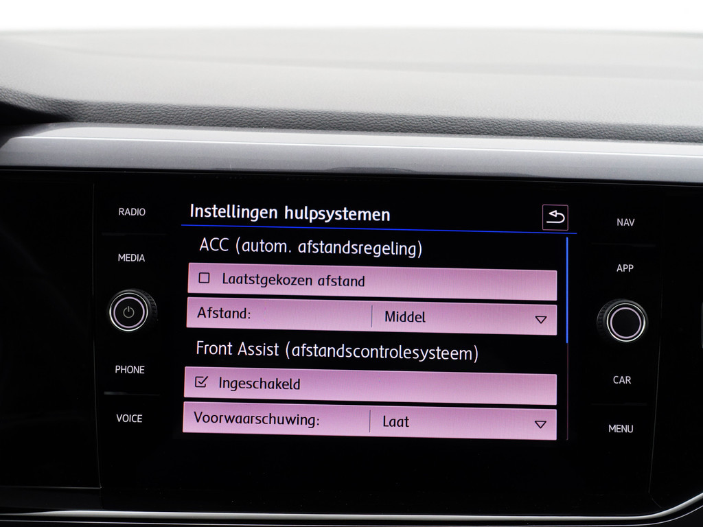 
								Volkswagen Polo 1.0 TSI R Line Aut- Panodak, Virtual Cockpit, Xenon Led, Ada Cruise, Carplay, Park Assist, Dynamic Select vol									