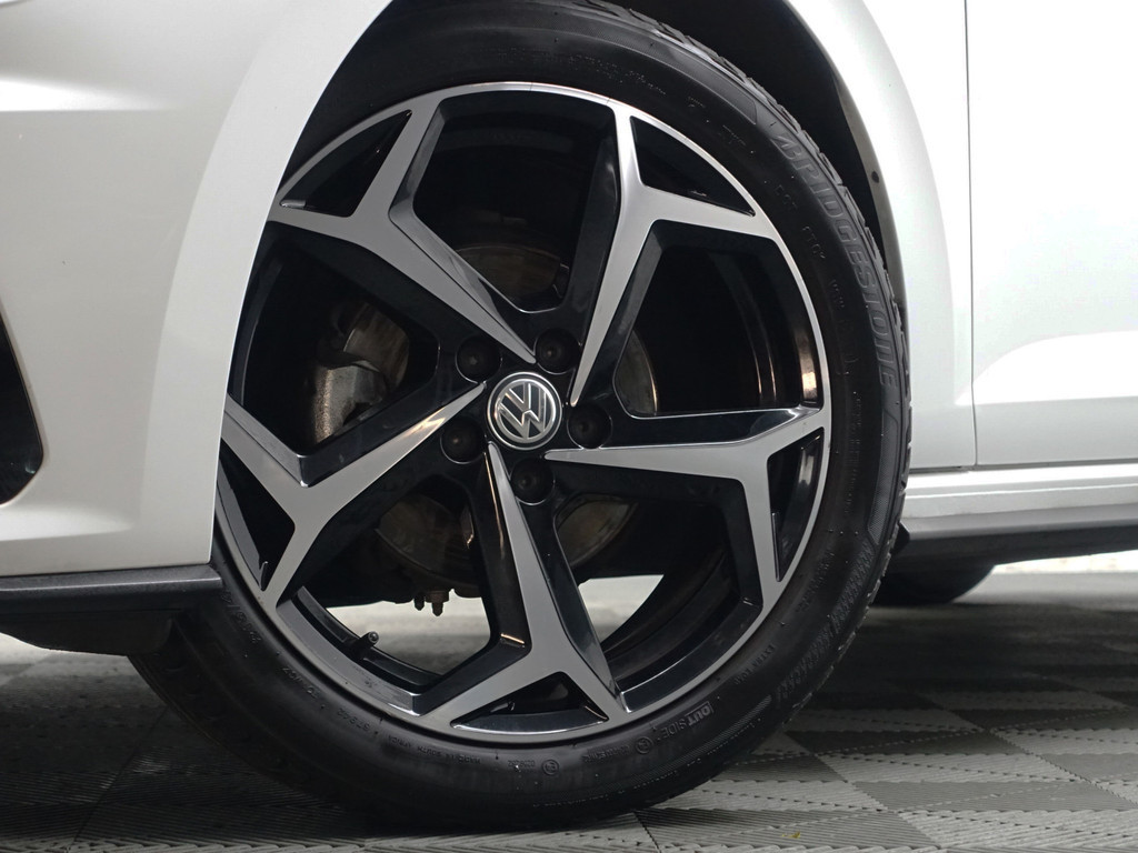 
								Volkswagen Polo 1.0 TSI R Line Aut- Panodak, Virtual Cockpit, Xenon Led, Ada Cruise, Carplay, Park Assist, Dynamic Select vol									