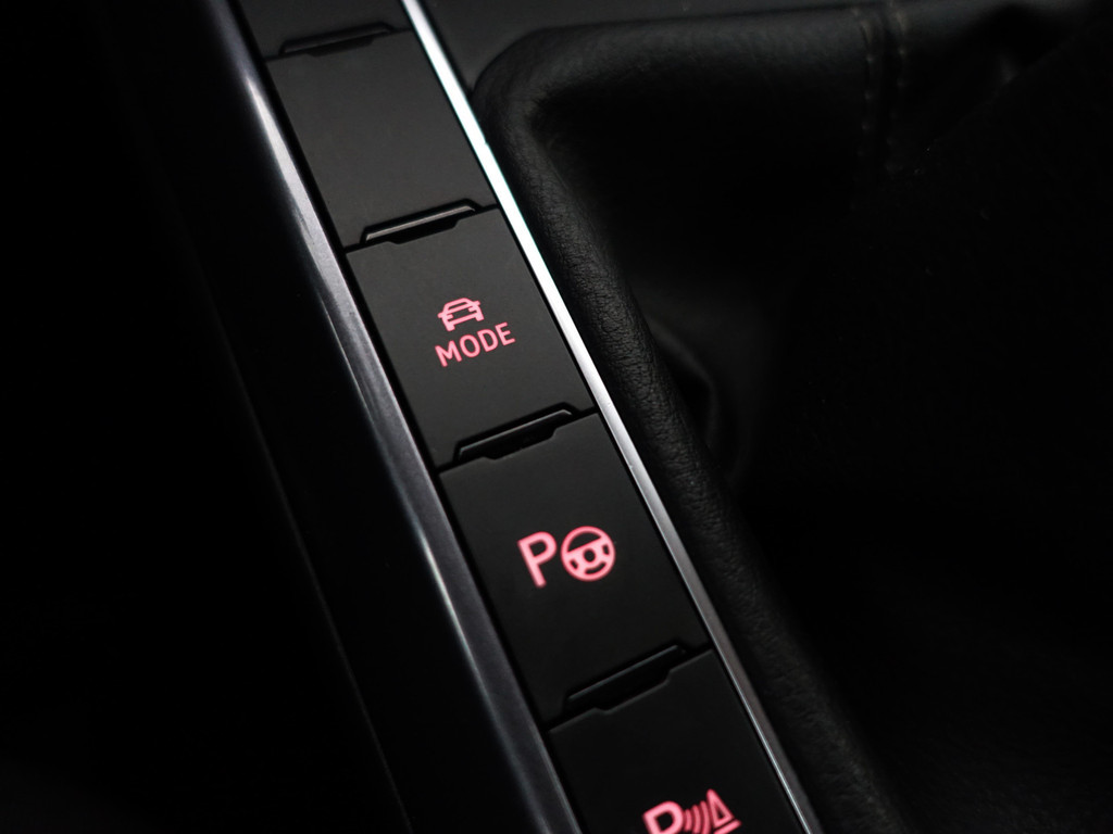 
Volkswagen Polo 1.0 TSI R Line+ Panoramadak, Xenon Led, Dynamic Select, Ada Cruise, Park Assist, Park Pilot vol									