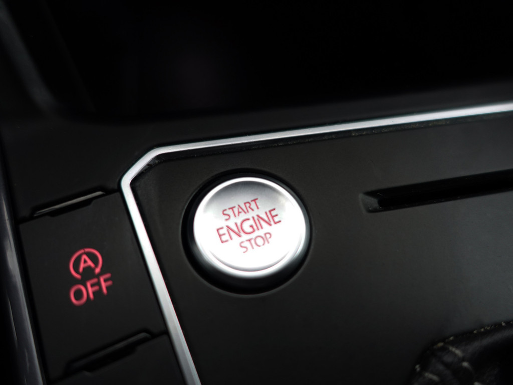 
								Volkswagen Polo 1.0 TSI R Line Aut- Panoramadak, CarPlay, Xenon Led, Keyless, Dynamic Select, Virtual Cockpit vol									