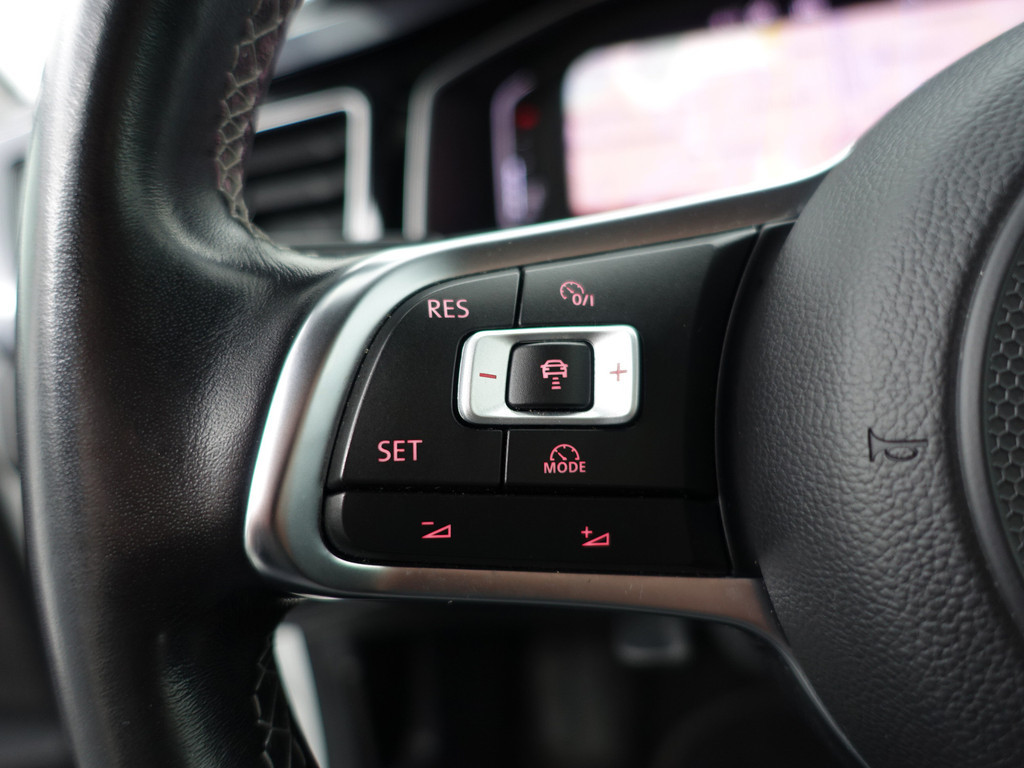 
								Volkswagen Polo 1.0 TSI R Line Aut- Panoramadak, CarPlay, Xenon Led, Keyless, Dynamic Select, Virtual Cockpit vol									
