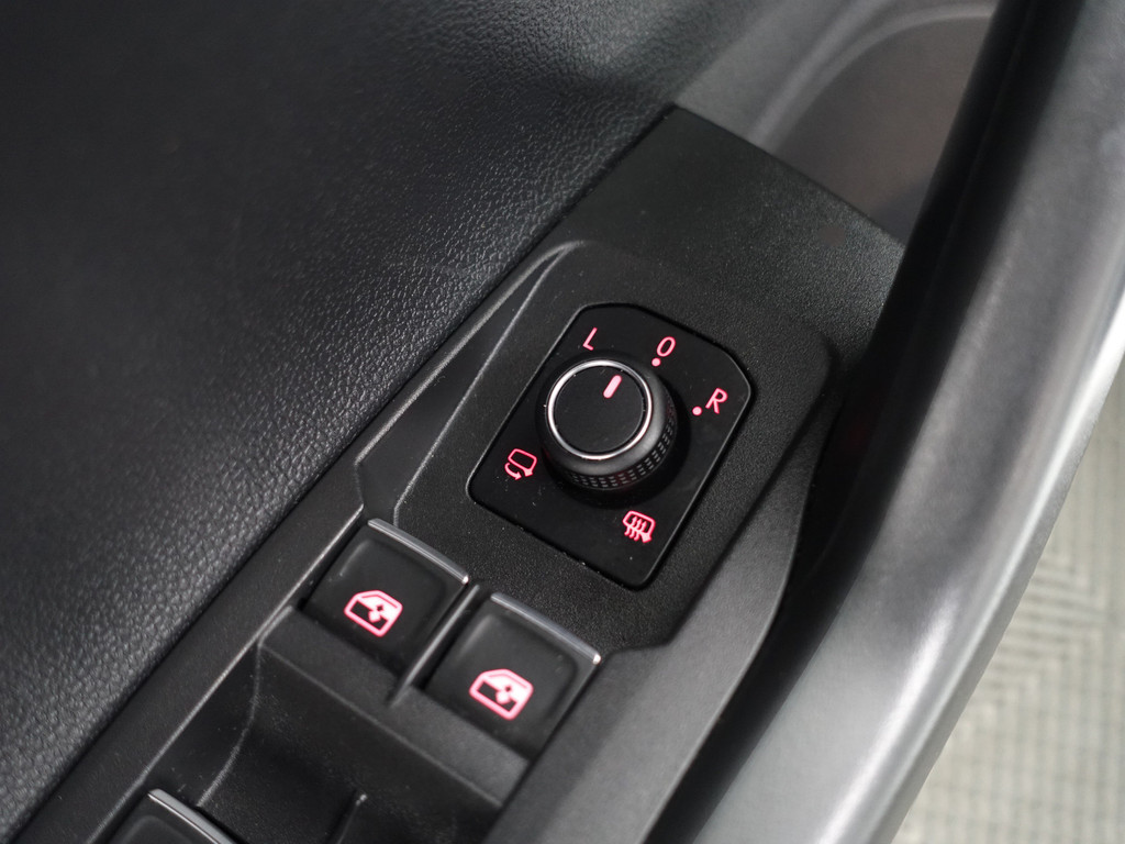 
								Volkswagen Polo 1.0 TSI R Line Aut- Panoramadak, CarPlay, Xenon Led, Keyless, Dynamic Select, Virtual Cockpit vol									