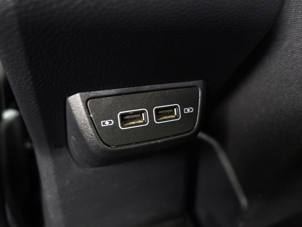 
								Volkswagen Polo 1.0 TSI R Line Aut- Panoramadak, CarPlay, Xenon Led, Keyless, Dynamic Select, Virtual Cockpit vol									