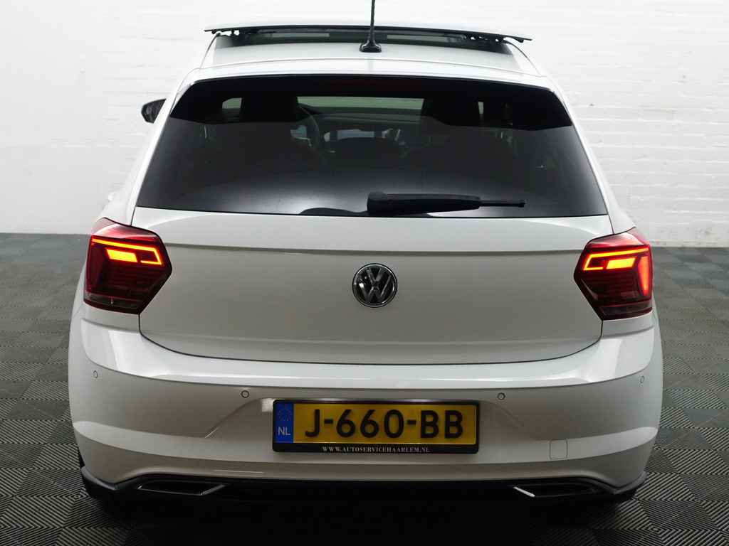 
								Volkswagen Polo 1.0 TSI R Line Aut- Panoramadak, CarPlay, Xenon Led, Keyless, Dynamic Select, Virtual Cockpit vol									