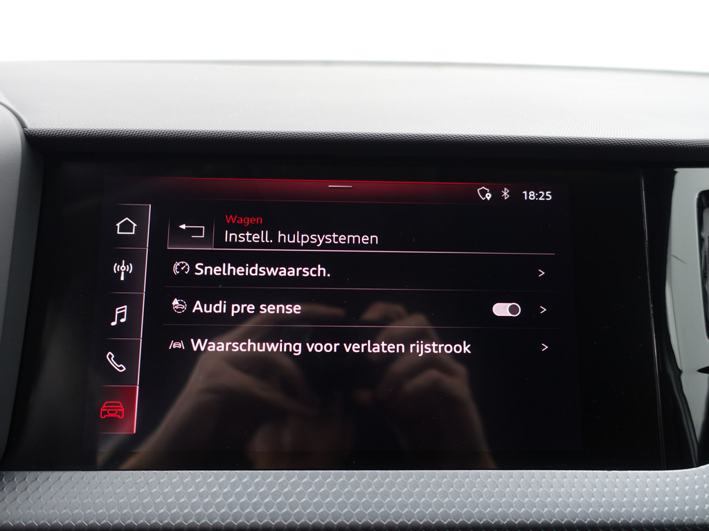 
Audi A1 Sportback 25 TFSI S-Line Two Tone, Virtual Cockpit, Navi, Clima, Lane Assist vol									