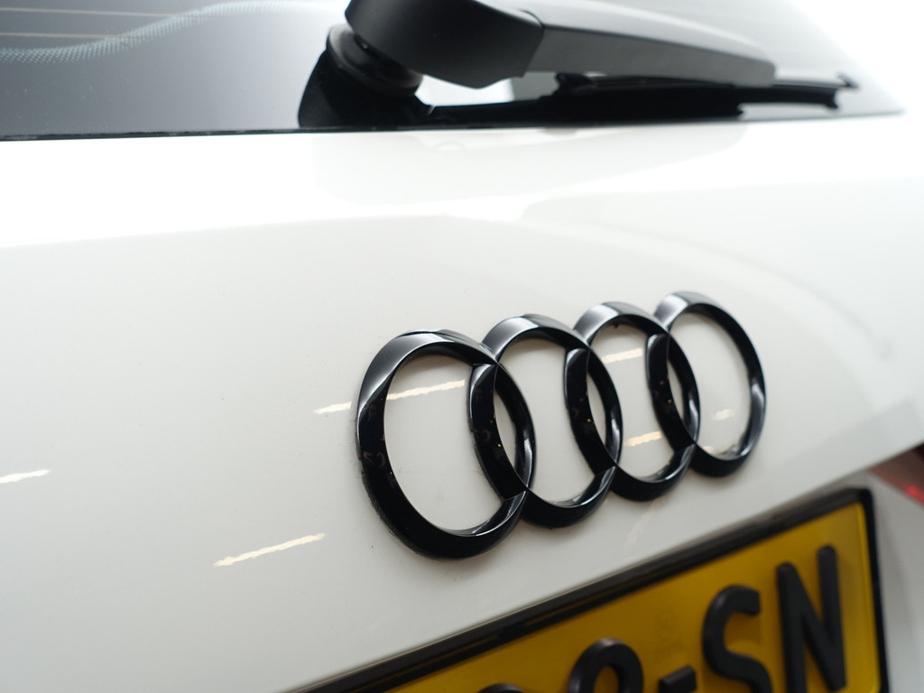 
Audi A1 Sportback 25 TFSI S-Line Two Tone, Virtual Cockpit, Navi, Clima, Lane Assist vol									