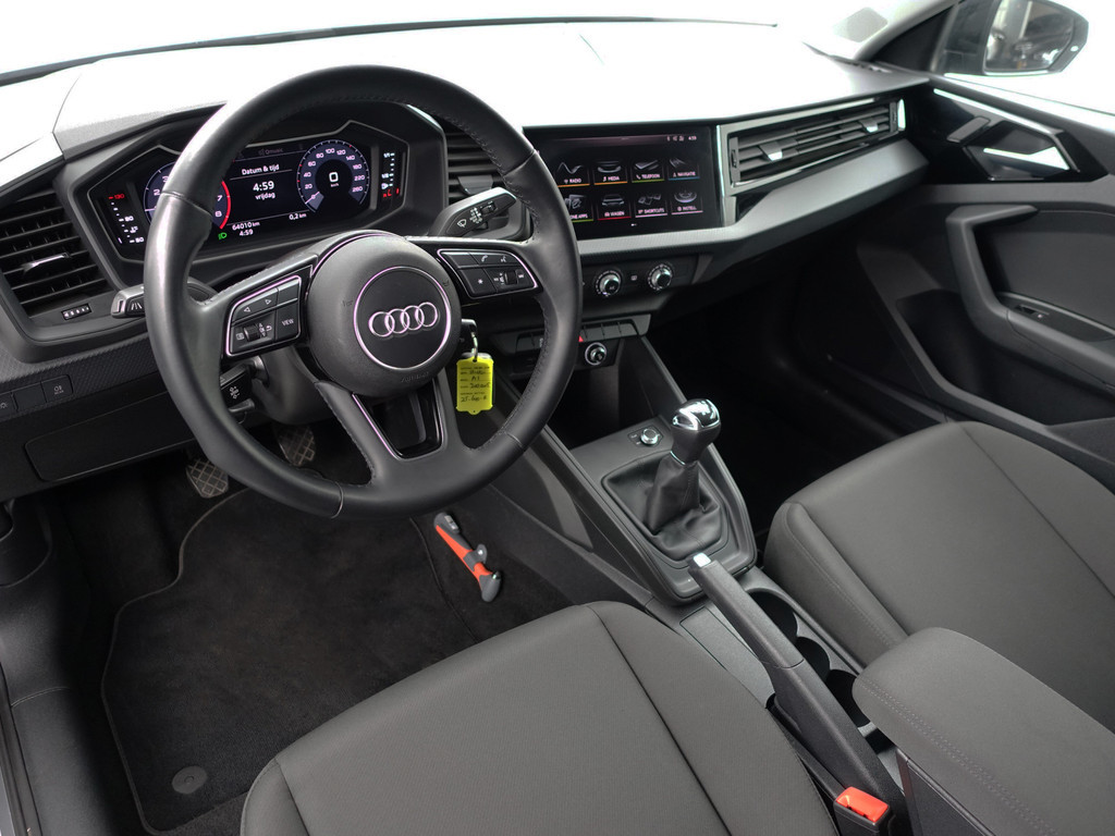 
Audi A1 Sportback 25 TFSI S line Black optic- CarPlay, Lane Assist, Led, Virtual Cockpit, Cruise, Clima vol									