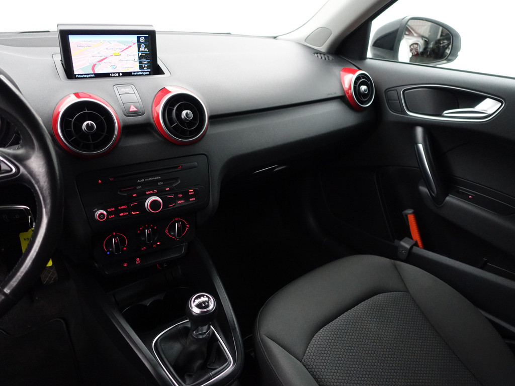 
Audi A1 Sportback 1.2 TFSI S Line- Two Tone, Navi, Clima, Cruise, Led, Bluetooth Audio vol									