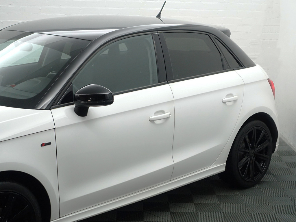 
Audi A1 Sportback 1.2 TFSI S Line- Two Tone, Navi, Clima, Cruise, Led, Bluetooth Audio vol									