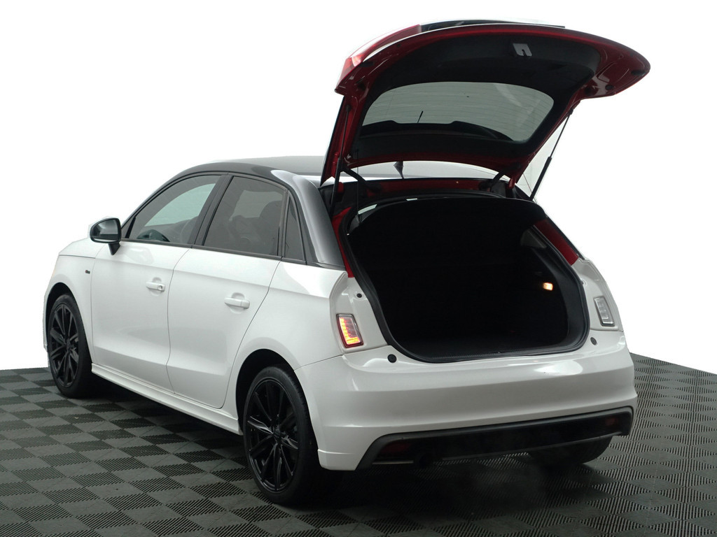 
Audi A1 Sportback 1.2 TFSI S Line- Two Tone, Navi, Clima, Cruise, Led, Bluetooth Audio vol									