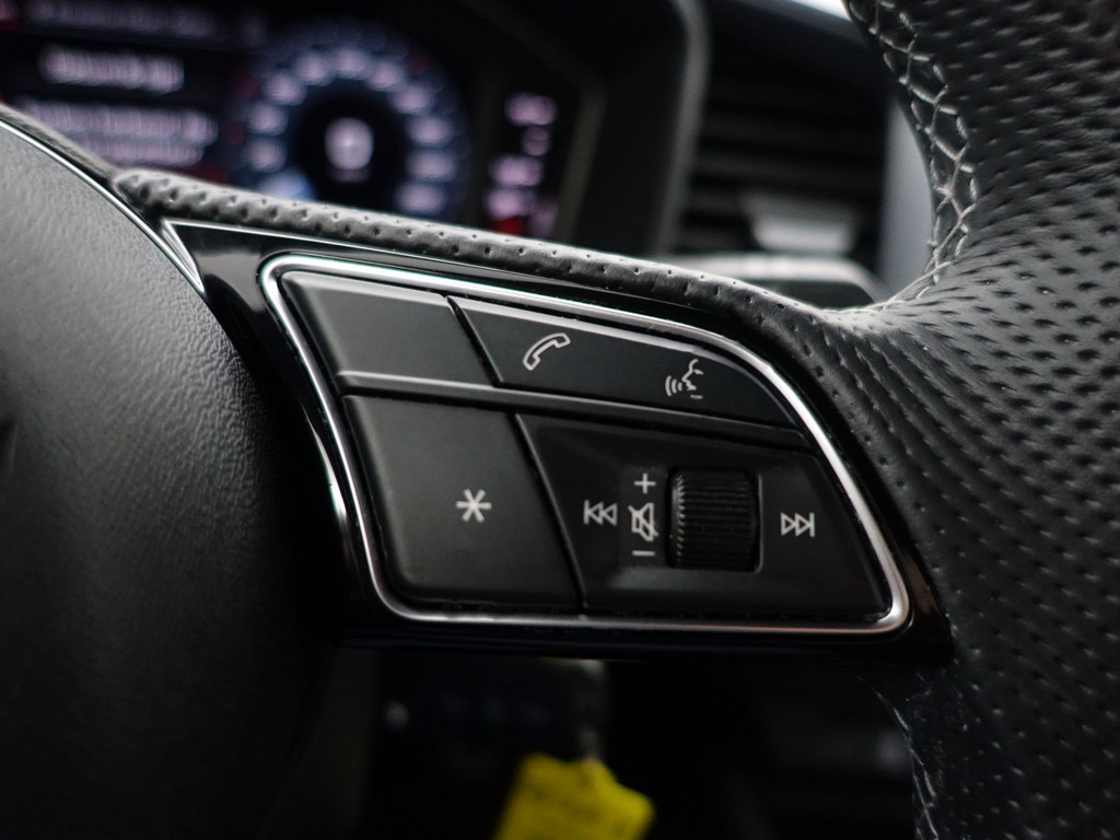 
Audi A1 Sportback 35 TFSI 150pk S edition Aut- Two Tone, Sonos Audio, Carplay, Stoelverwarming, Virtual Cockpit, Ada Cruise vol									