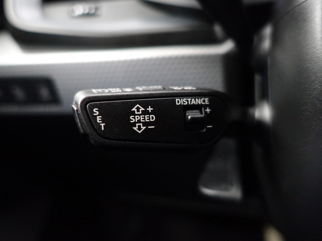 
Audi A1 Sportback 35 TFSI 150pk S edition Aut- Two Tone, Sonos Audio, Carplay, Stoelverwarming, Virtual Cockpit, Ada Cruise vol									