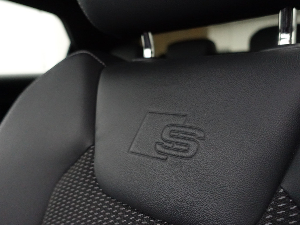 
Audi A1 Sportback 35 TFSI 150pk S edition Aut- Two Tone, Sonos Audio, Carplay, Stoelverwarming, Virtual Cockpit, Ada Cruise vol									