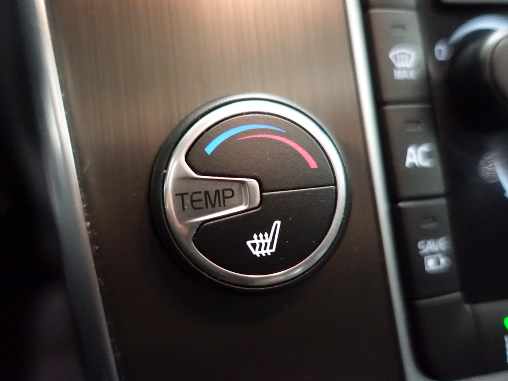 
Volvo V60 2.4 D6 AWD Plug-In Hybrid Pure Inscription Aut- Schuifdak, Camera, Park Assist, Memory, Blis, Lane Assist vol									