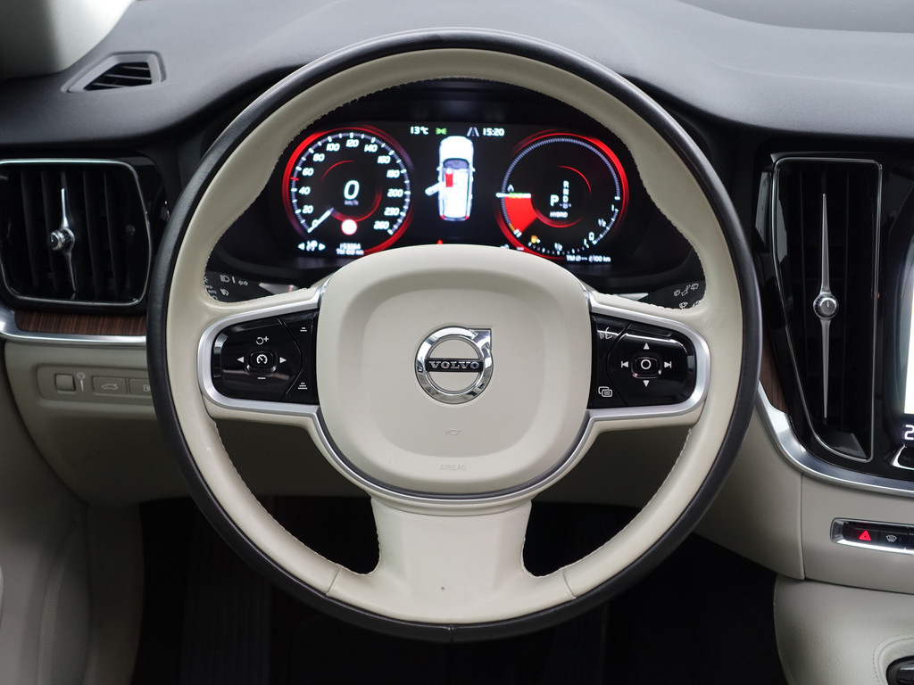 
								Volvo V60 2.0 T8 Twin Engine AWD Inscription- Design Leder, Panoramadak, Head Up, Memory, Blis, Xenon Led vol									